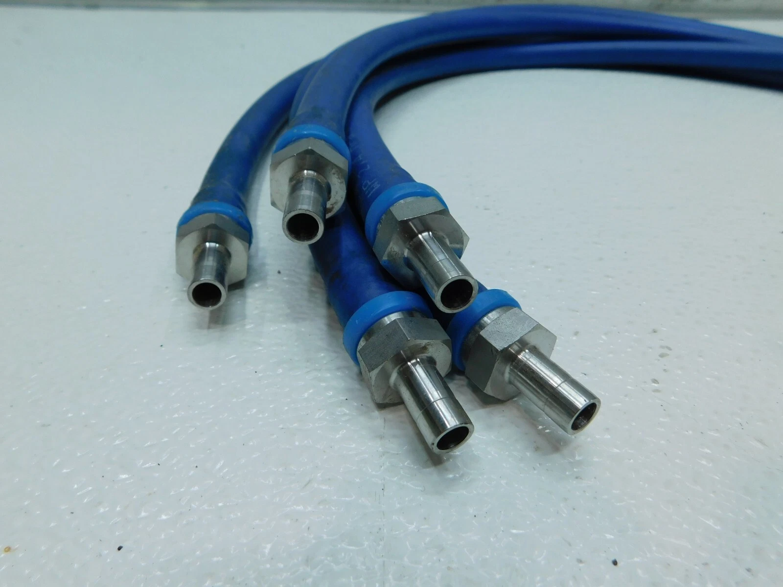 Parker #801-6-BLU, Push-Lok Plus Hydraulic Hose, 10 Qty., 25" length, 3/8" Tube, 5/8" Hose, 2.4 MPa, New - Image 2