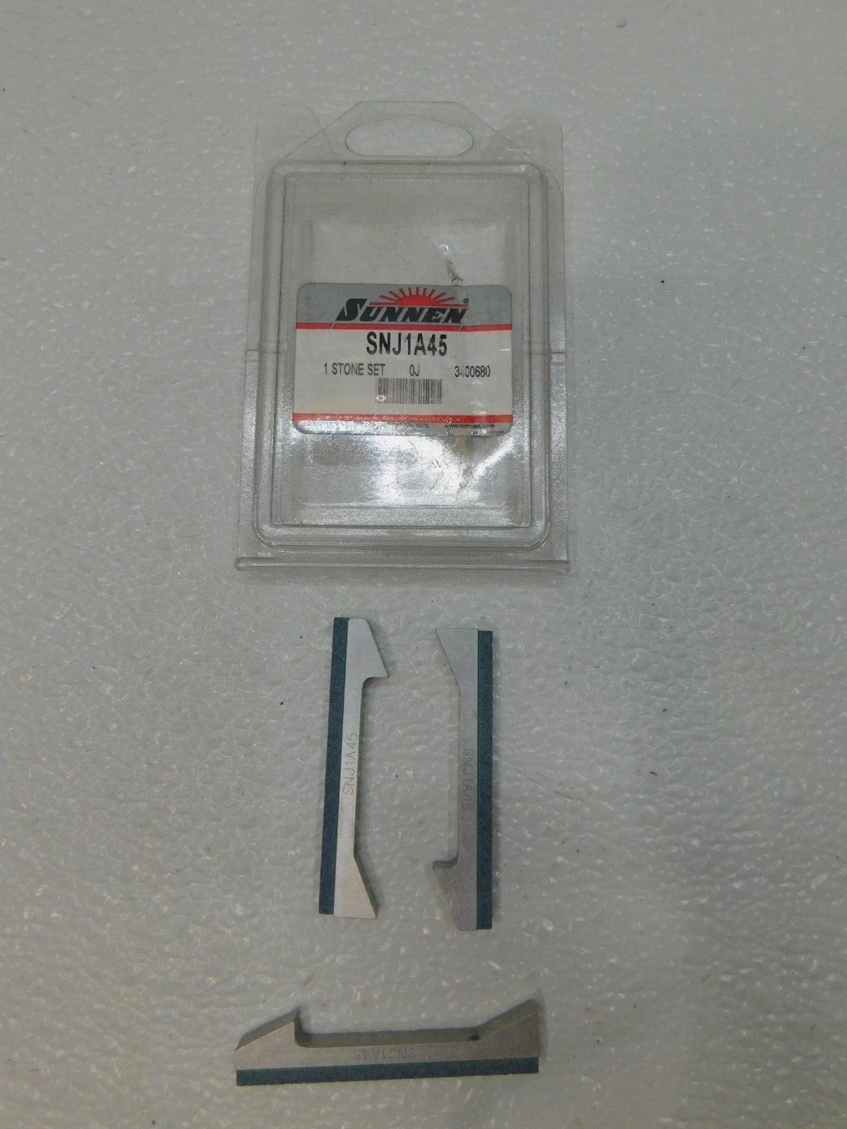 Sunnen #SNJ1A45, Honing Abrasive, Aluminum Oxide Stone Set, 150 Grit Size, 5 Hardness, (3) Stones, 4 Available - Image 3