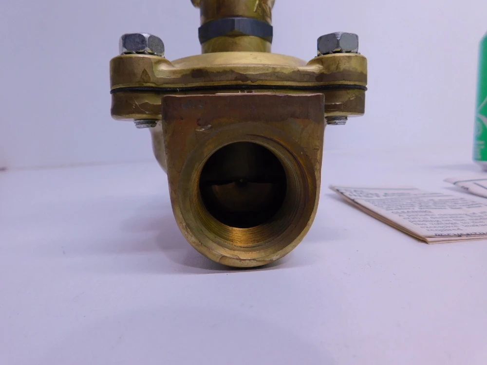 1" Asco #HV212301-1, Solenoid Valve, Brass, 2-Way, 1" NPT, 120 V, New - Image 2