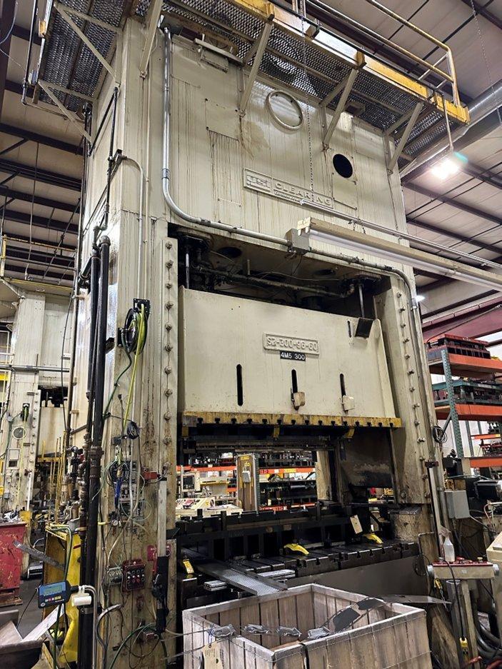 300 Ton, Clearing #S2-300-96-60, 24" stroke, 49.5" Shut Height, 16" adjustment, 96" x 60" bed, 10 SPM - Image 2