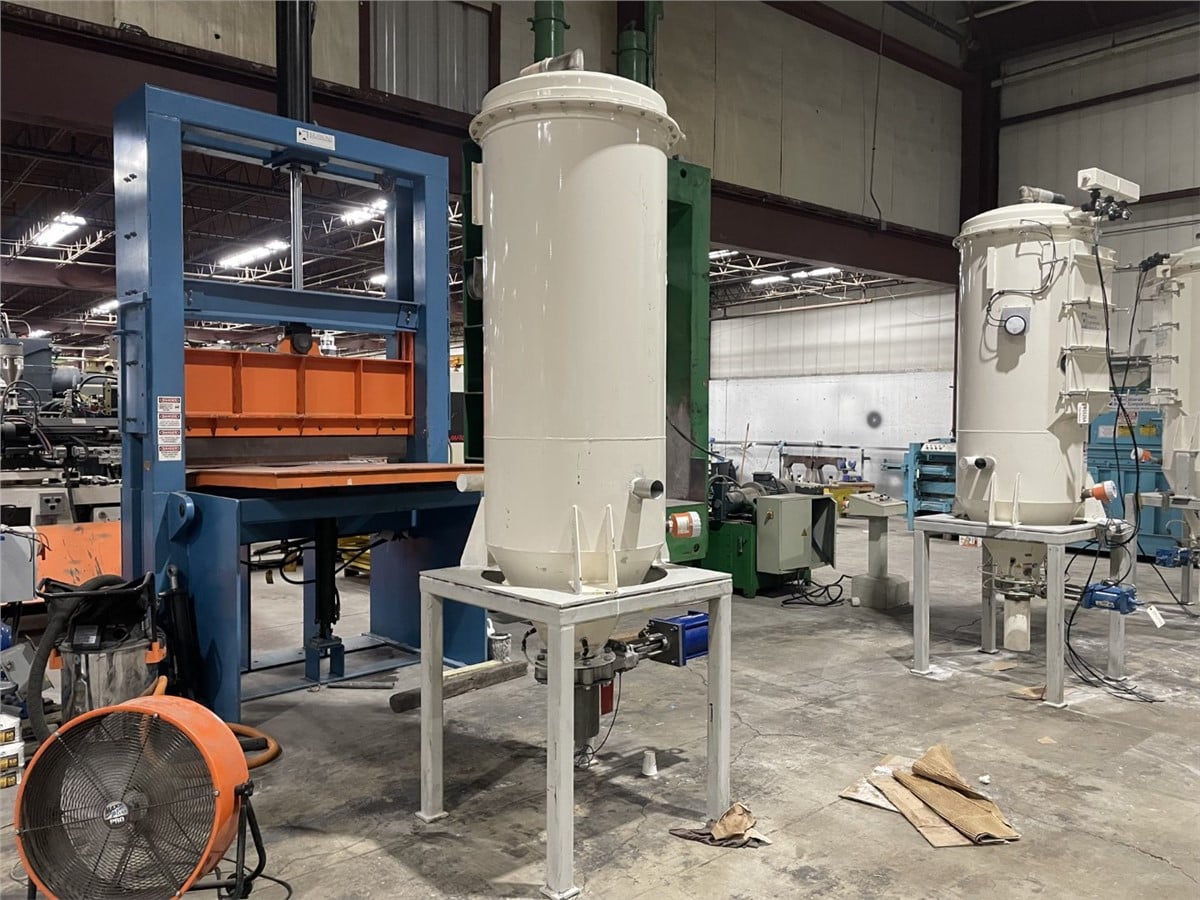 Adaptive Engineering & Fabrication(Entek), Filter Receiver, 30" diameter, 60" straight side, 20" cone, 3" - Image 2