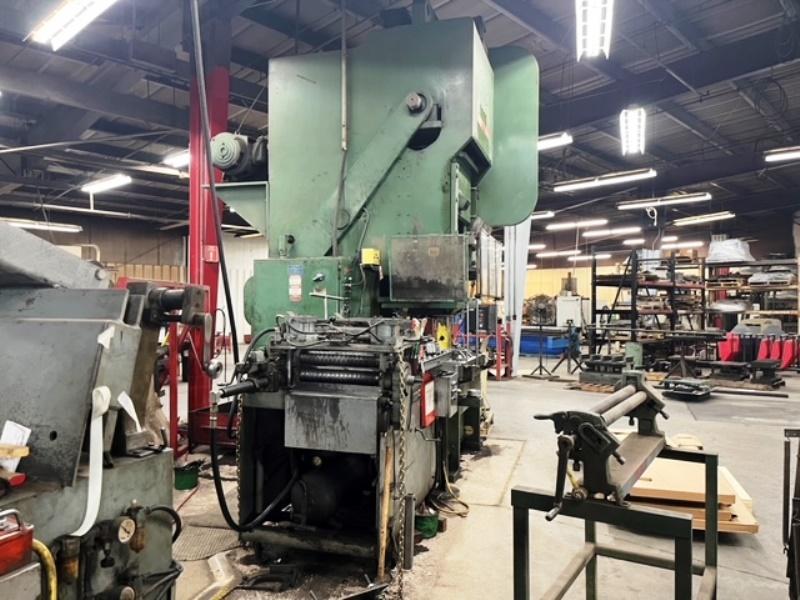 250 Ton, Bliss #C-250, OBI press, 10" stroke, 22" Shut Height, 4-1/2" adjustment, 25-50 SPM, 1980 - Image 3
