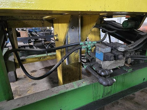 10000 lb. Braner downlayer, 70" x 54", chain driven, twin hydraulic cylinders - Image 5