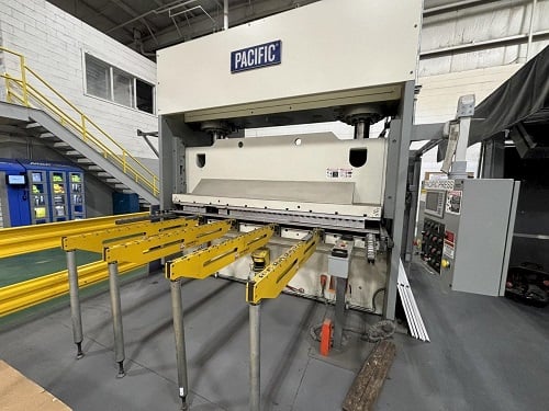 300 Ton, Pacific #300-OBL-10/60, straight side hydraulic press, 12" stroke, 50 HP, 2017 - Image 3