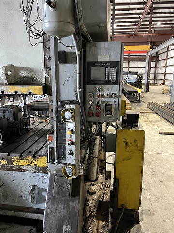 250 Ton, Blow #SC2-250-84-42, straight side twin end backshaft driven mechanical press, 1990 - Image 2