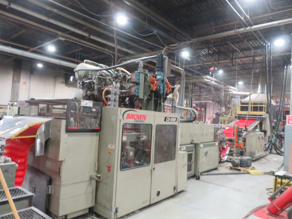 Brown #CS-5500, Quad Series Continuous Thermoformer, 50" x 50" mold, 155 ton form, 260 ton hold, 180 ton - Image 2