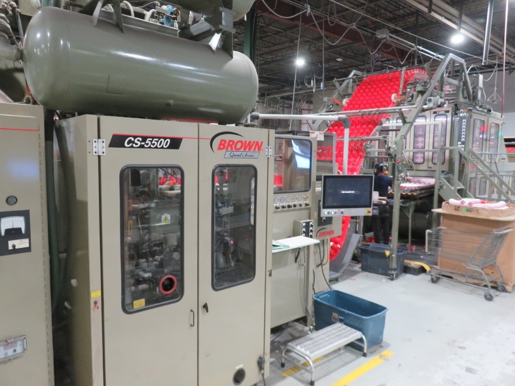 Brown #CS-5500, Quad Series Continuous Thermoformer, 50" x 50" mold, 155 ton form, 260 ton hold, 180 ton - Image 3