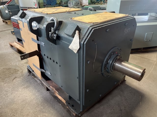 600 HP 900 RPM General Electric, Frame 6268, DPFVBB, 500 VA, 240/120 VF - Image 1