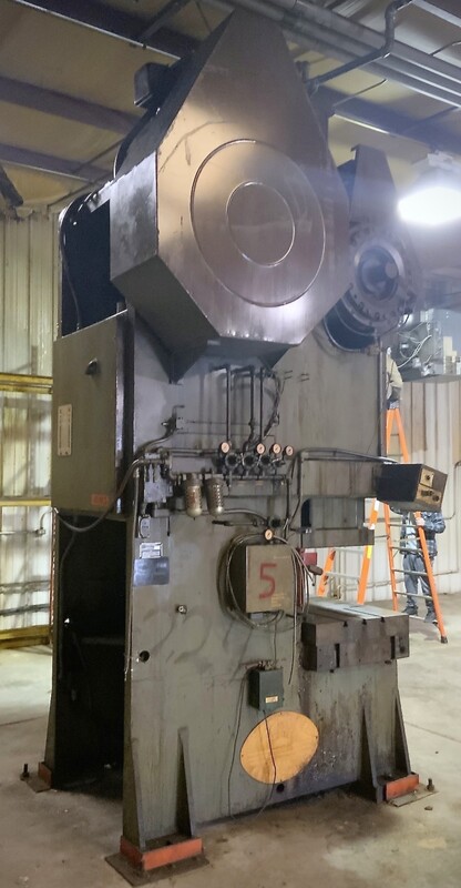 200 Ton, Federal #G1-200-54-30, OBI press, 6" stroke, 22" Shut Height, 54" x 30" Bed, 35 SPM, 1995 - Image 2
