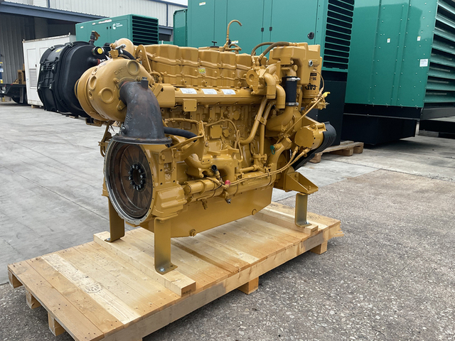 671 HP Caterpillar #C18-ACERT, diesel marine engine, 2100 RPM, Tier 3, sound attenuated enclosure 1 - Image 3