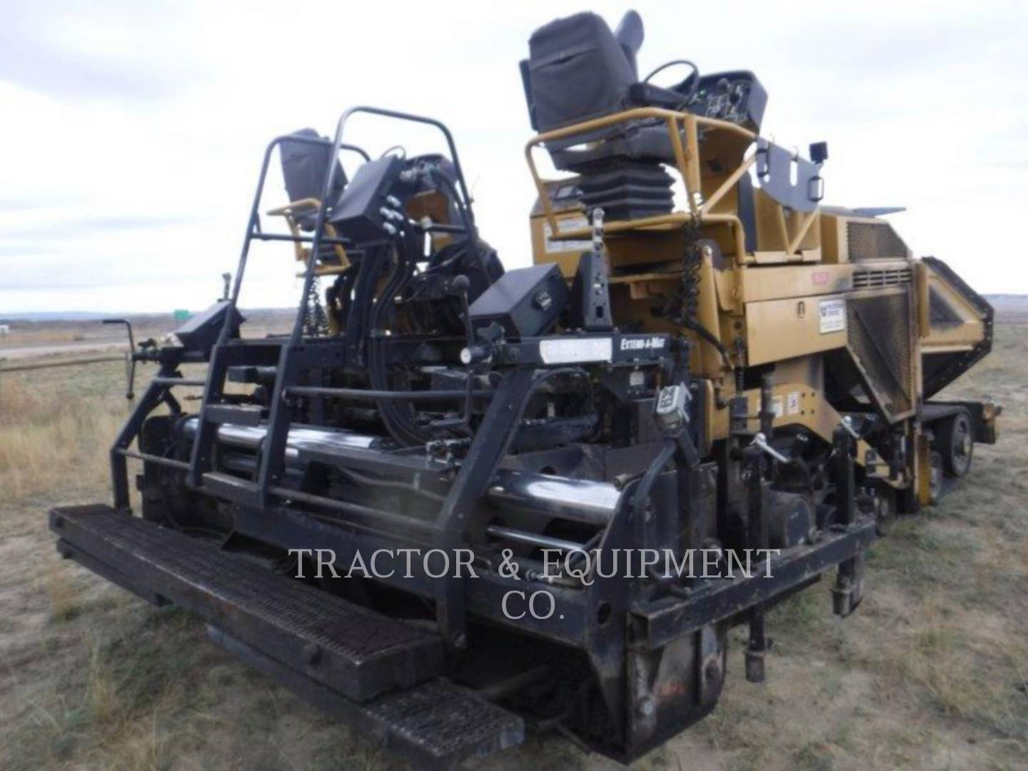 Caterpillar AP1055D, Asphalt Paver, 7198 hours, S/N: FAC00852, 2011 - Image 3
