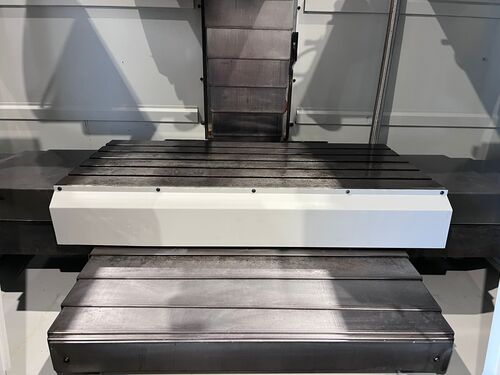 Yama Seiki #VMB-1100, CNC vertical machining center, 24 automatic tool changer, 43.3" X, 23.6" Y, 23.6" Z - Image 7