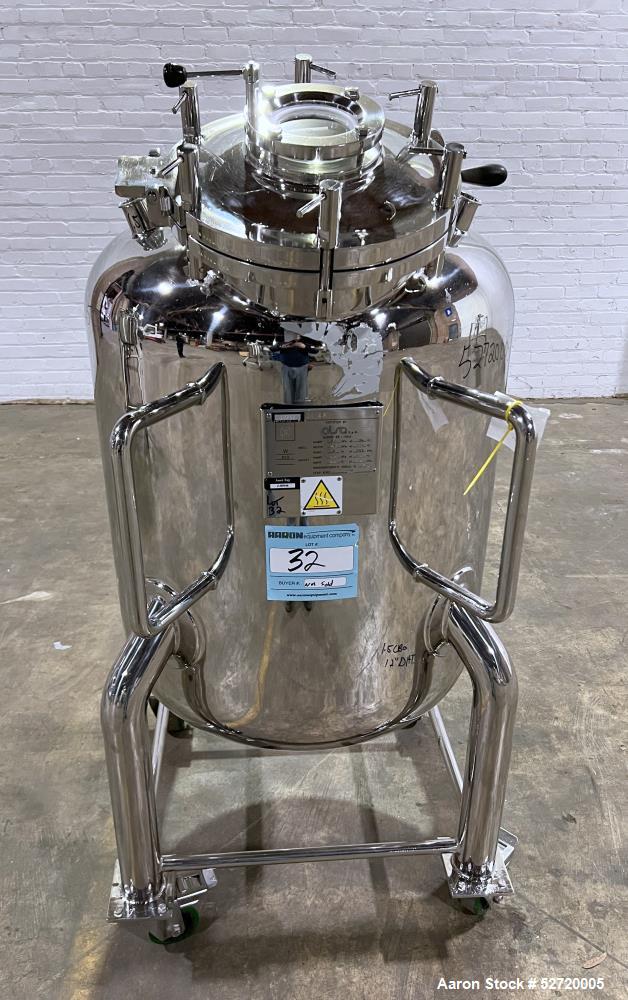68.6 gallon Olsa, 250 Liter Vertical 316L Stainless Steel Pressure Tank, Vertical, 7.55" (700mm) diameter x - Image 2