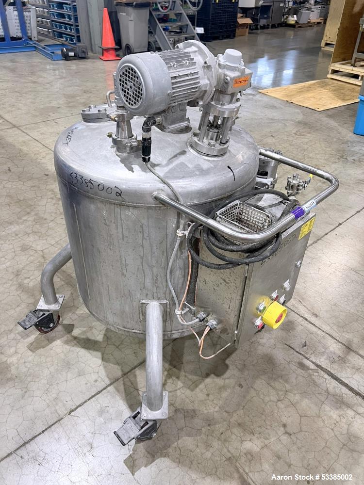 75 gallon Amherst, Agitated Stainless Steel Pressure Tank, Vertical, Approximate 30" diameter x 22" straight - Image 3