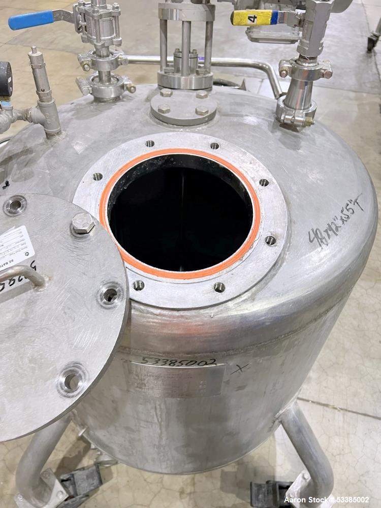 75 gallon Amherst, Agitated Stainless Steel Pressure Tank, Vertical, Approximate 30" diameter x 22" straight - Image 7
