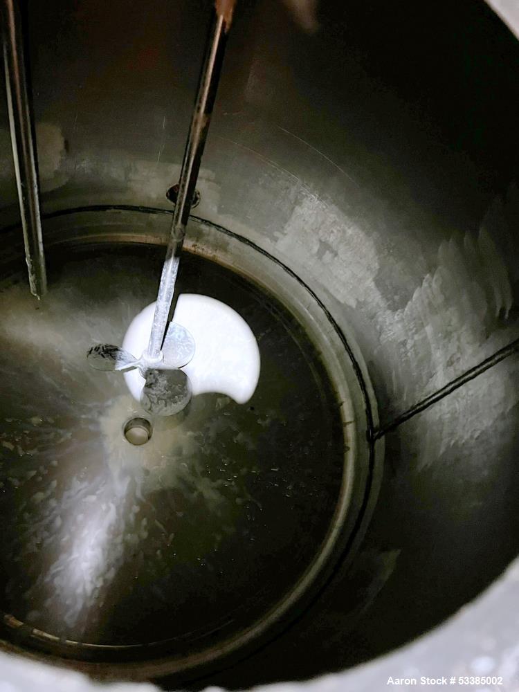 75 gallon Amherst, Agitated Stainless Steel Pressure Tank, Vertical, Approximate 30" diameter x 22" straight - Image 9