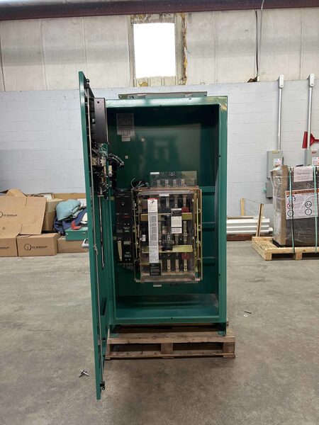 225 Amp. Cummins BTPCB-5674607, 4-pole automatic transfer switch, 480 Volts, 2004 - Image 4
