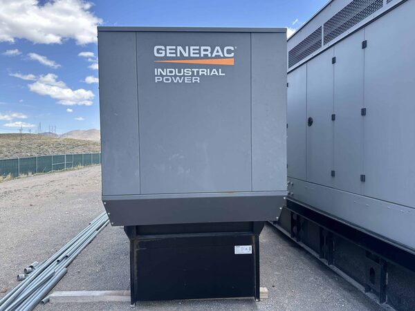 200 KW Generac #SD0200GG178.7D18HPSY3, diesel generator, sound attenuated enclosure, 120/08 Volts, 2016 - Image 4
