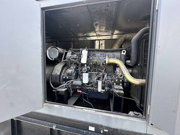 200 KW Generac #SD0200GG178.7D18HPSY3, diesel generator, sound attenuated enclosure, 120/08 Volts, 2016 - Image 7
