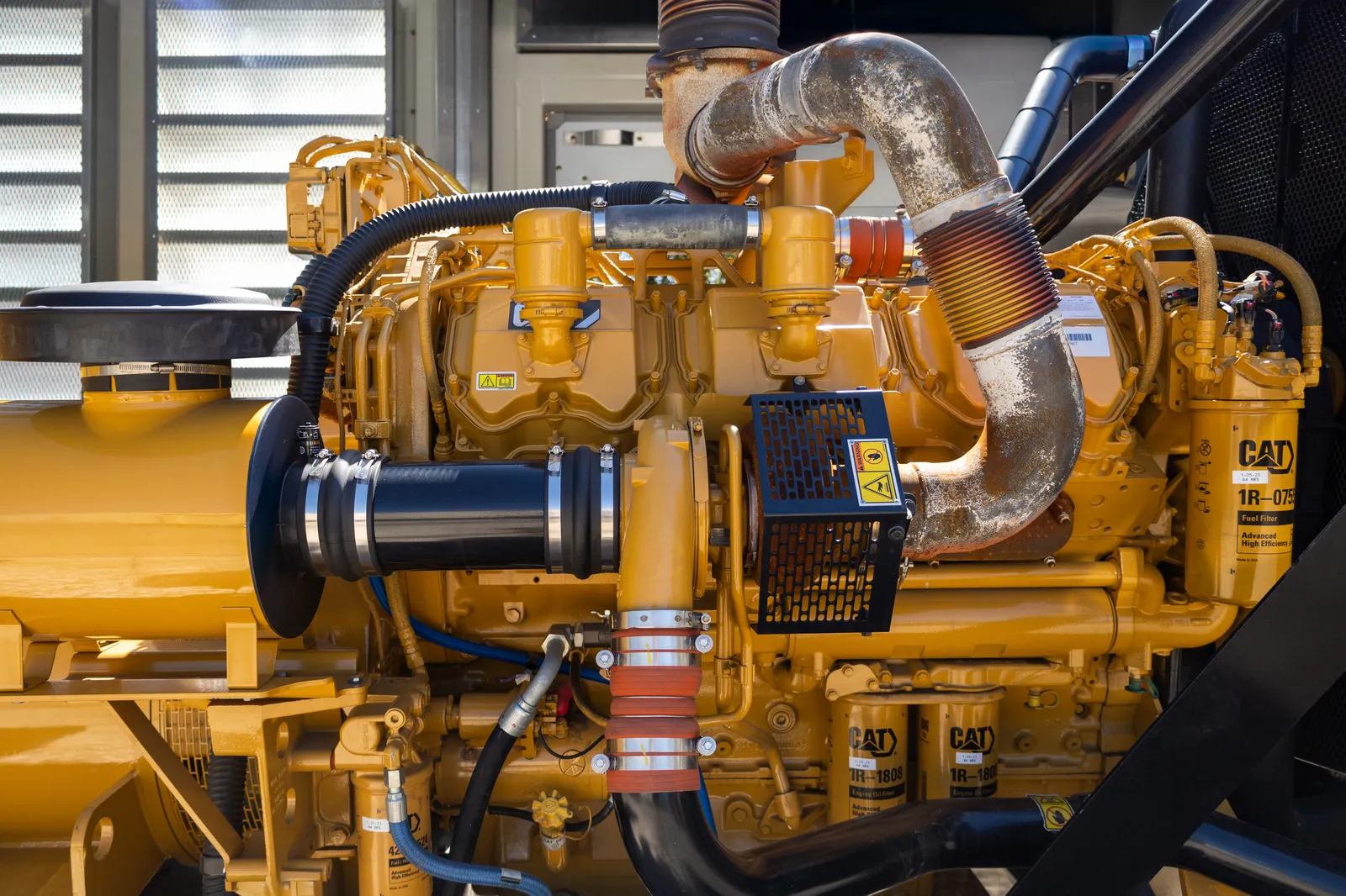 800 KW Caterpillar #C27, diesel generator, 277/480 Volts, 122 hours, 2019 - Image 4