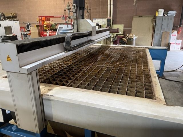 A & V #AV10005BA-5X, waterjet, 6' x 10' table, 50 HP, 55000 psi, PC based Windows 7, 2016 - Image 5