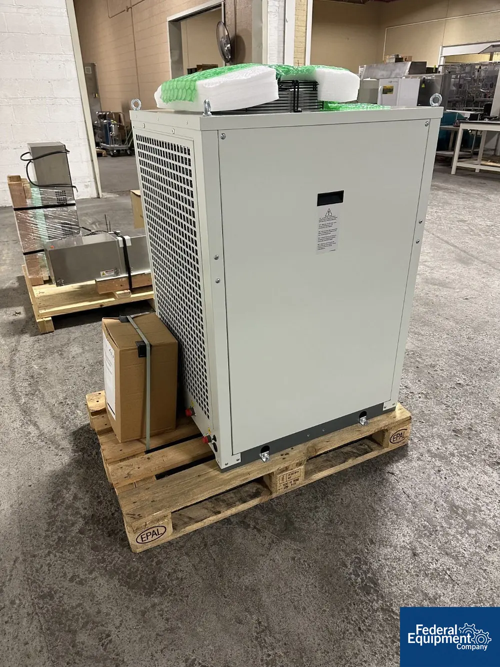 1.3 Ton, Texa Industries #TCW56, Chiller, 4900KW, air cooled, 400V, 3ph, 5hz, R134a refrigerant, S/N 00218206 - Image 5