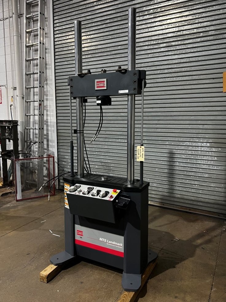 22 KIP (100kN) MTS #370.10, Landmark Fatigue Testing Load Frame, 2 Column, 21" between columns - Image 2