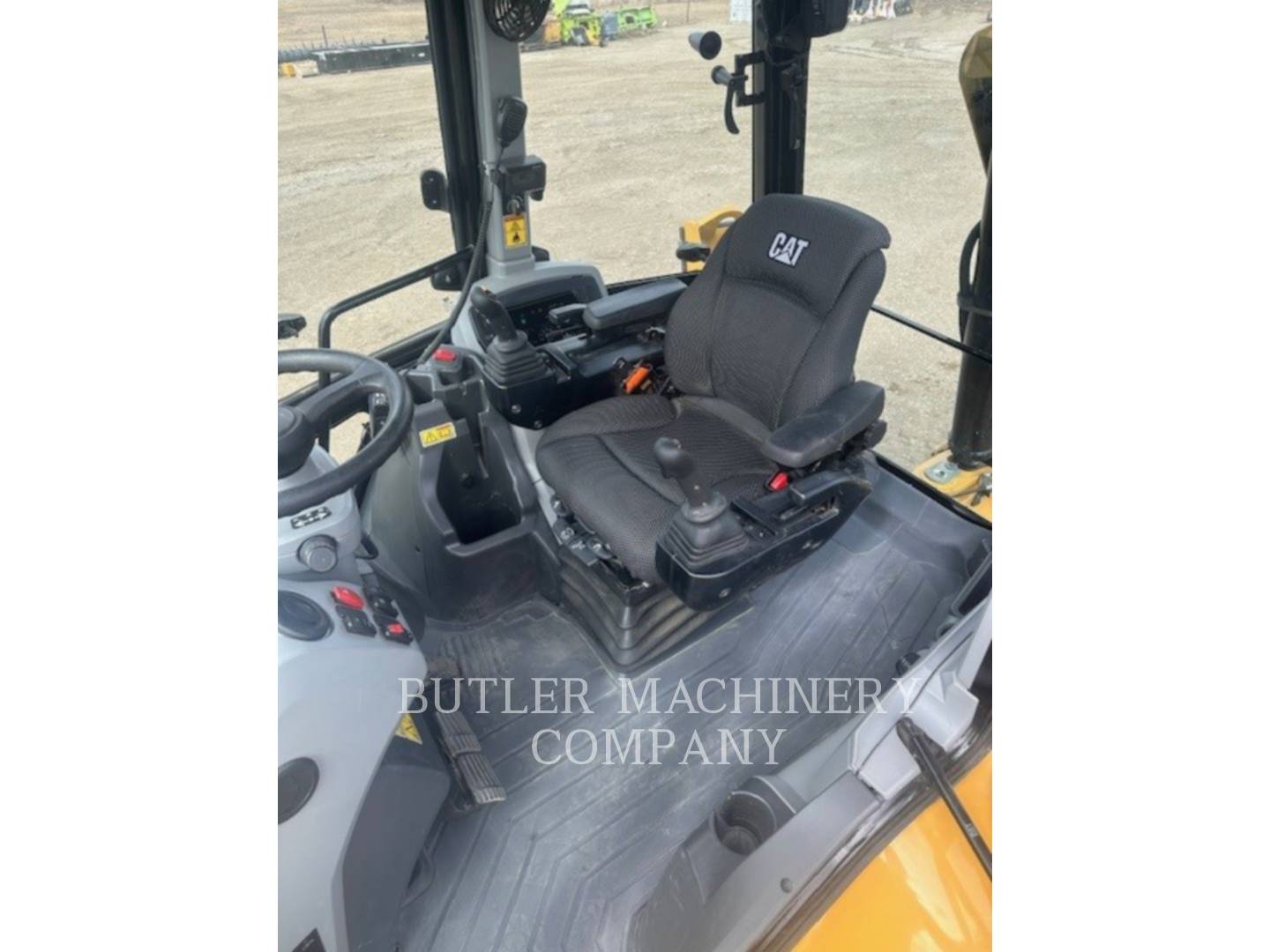 Cat 420, Backhoe Loader, 237 hours, S/N: H9X02036, 2022 - Image 7