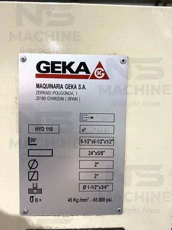6.5" x 6.5" x 1/2" Geka #Hydracrop-110/A, 121 ton, original paint, electric back stop, pipe notcher, channel - Image 6