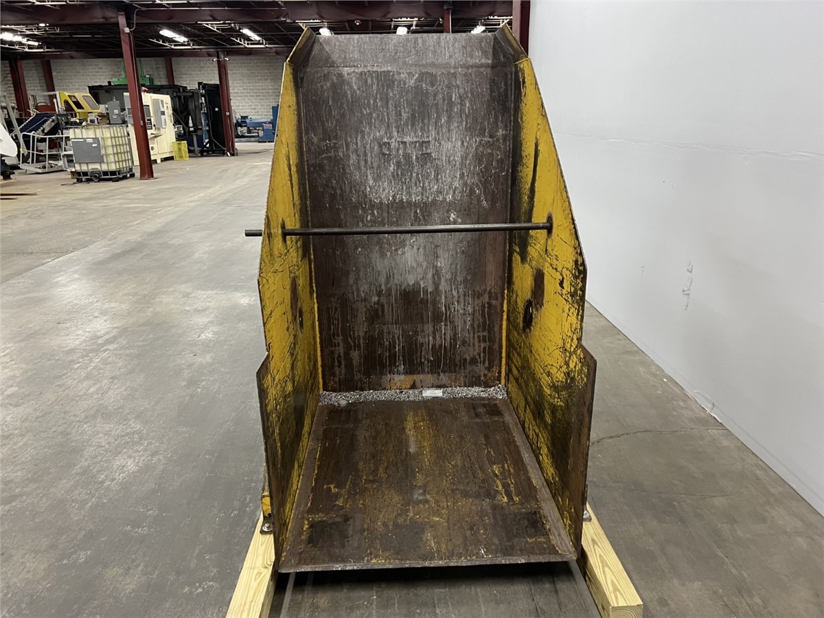 Econo Lift #SD48-20, Dumper, 2000 lb. capacity, 36" Size, 48" Tip height, 67" Overall Height, 1 HP, 110 V - Image 2