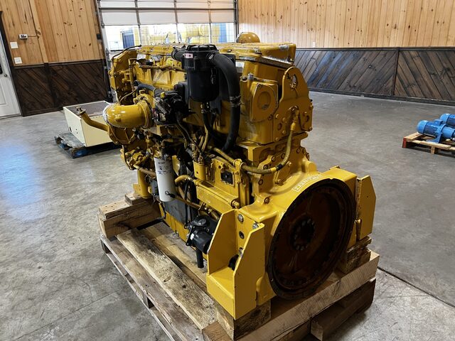 630 HP Caterpillar #C18, industrial engine, sound attenuated enclosure 1, 14" flywheel, 2014 - Image 5