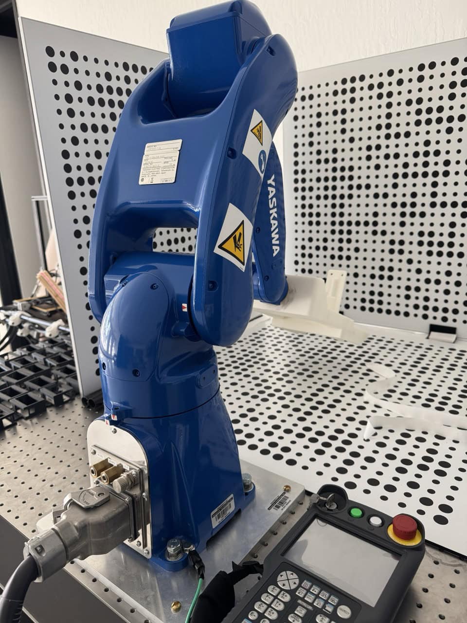 Yaskawa Motoman, GP8 YR-1-06VX8-A00, Robot, 6 Axis, 17.6 lbs., 28.6" reach, IP67, YRC1000 & micro Control - Image 6