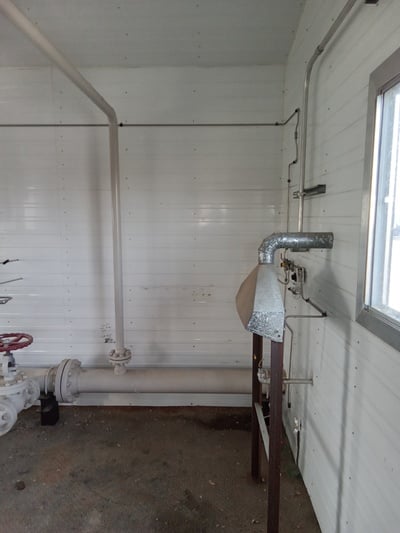 25' x 14' x 12' Equipment Building, 6 well header package, 1996 - Image 10