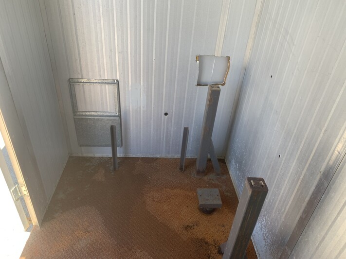 8' x 5' x 8.2' Equipment Building - Image 5