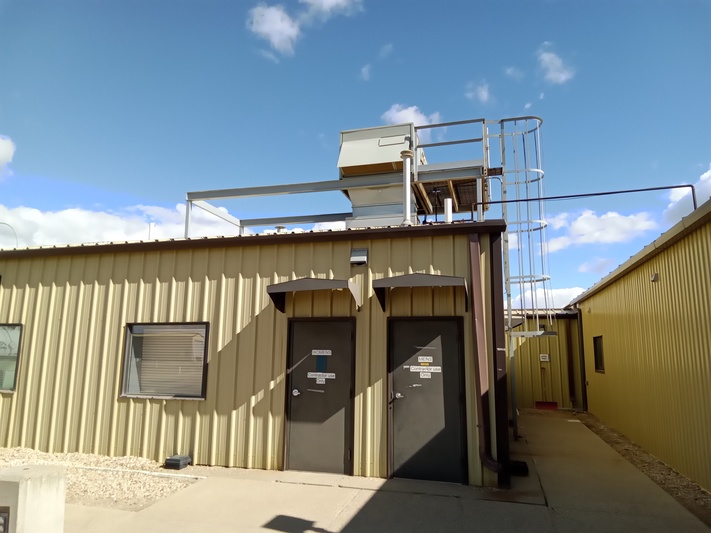 Office Building - Image 7