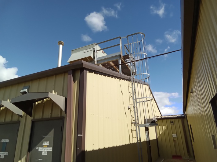 Office Building - Image 10