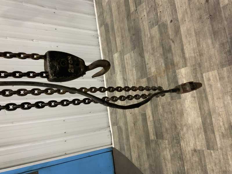 2 Ton, Budgit, power chain hoist, 10' lift, 220/440 V., 3 phase - Image 6