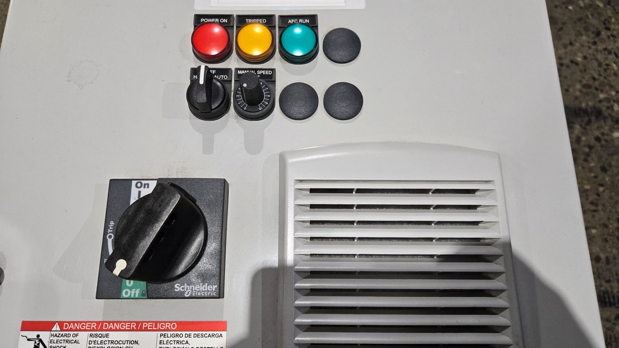 15 HP Schneider Electric, ATV660D11T4N2AAWABN, Variable Speed AC Drive, 60 Hz, 23.5 Amps, 460 V - Image 3