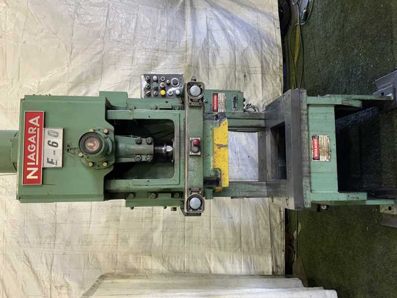 60 Ton, Niagara #E-60, OBI press, 6" stroke, 15-1/2" Shut Height, dual palm buttons, 60 SPM, 5 HP - Image 5