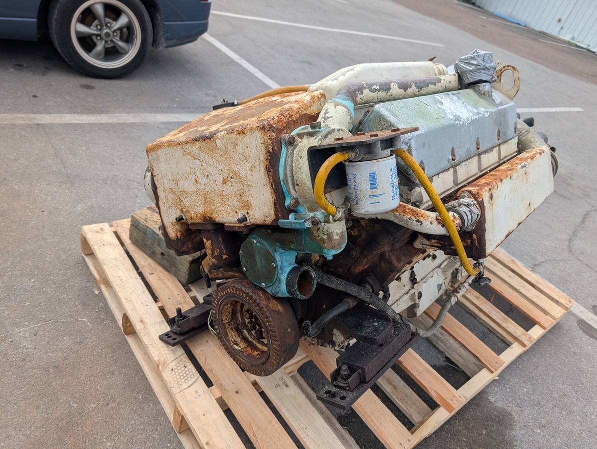 Cummins #903-V, Diesel Engine Marine, w/ Transmissions (2 available) - Image 5