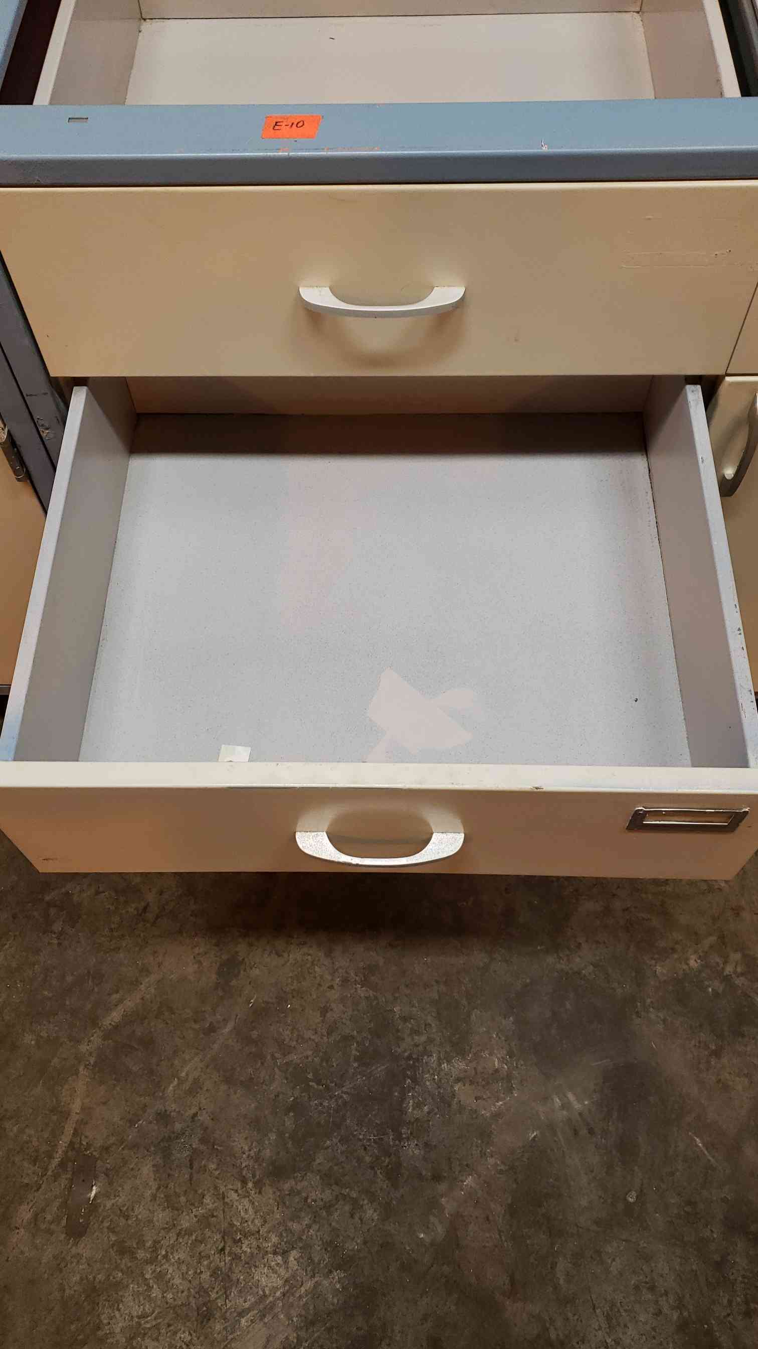 Kewaunee, Laboratory Casework w/7 Drawers & 3 Doors, Blue & White Color, 94" L x 23" width x 36" H - Image 8