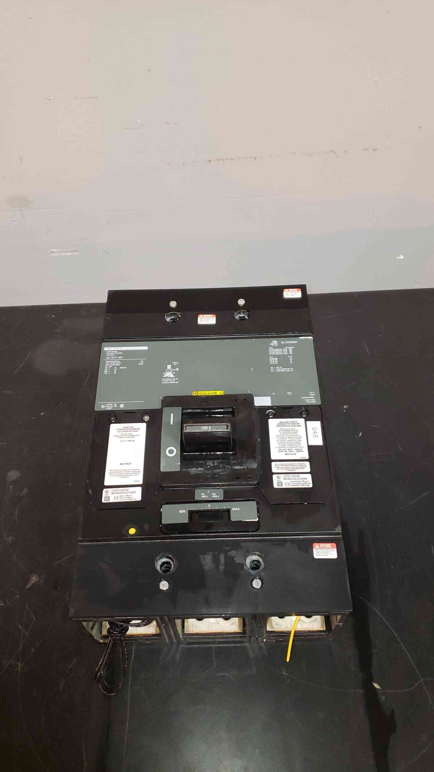 1200 Amps, Square D, MH-1200-A, Circuit Breaker, 50/60 Hz, 240-600 V - Image 2