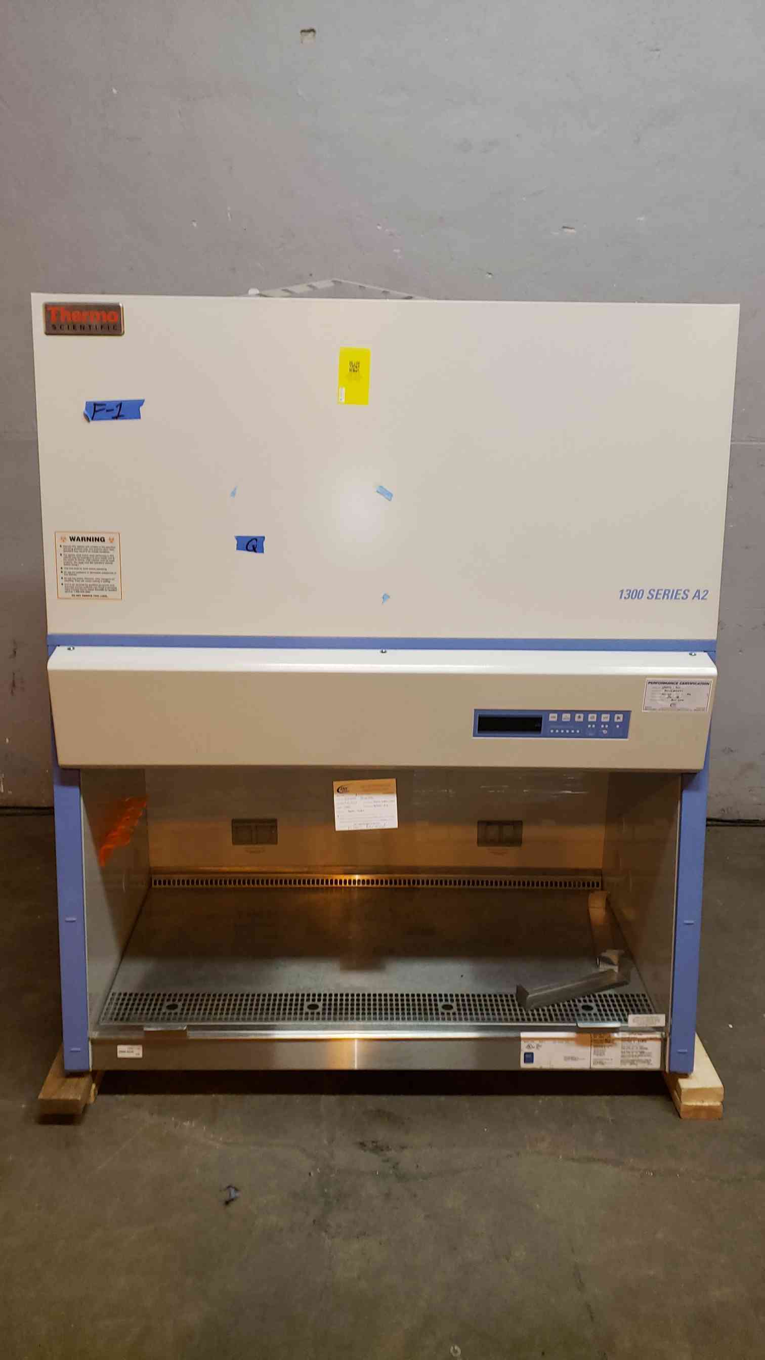 Thermo Scientific #1385, Biosafety Cabinet, Type A2, 120 V - Image 4