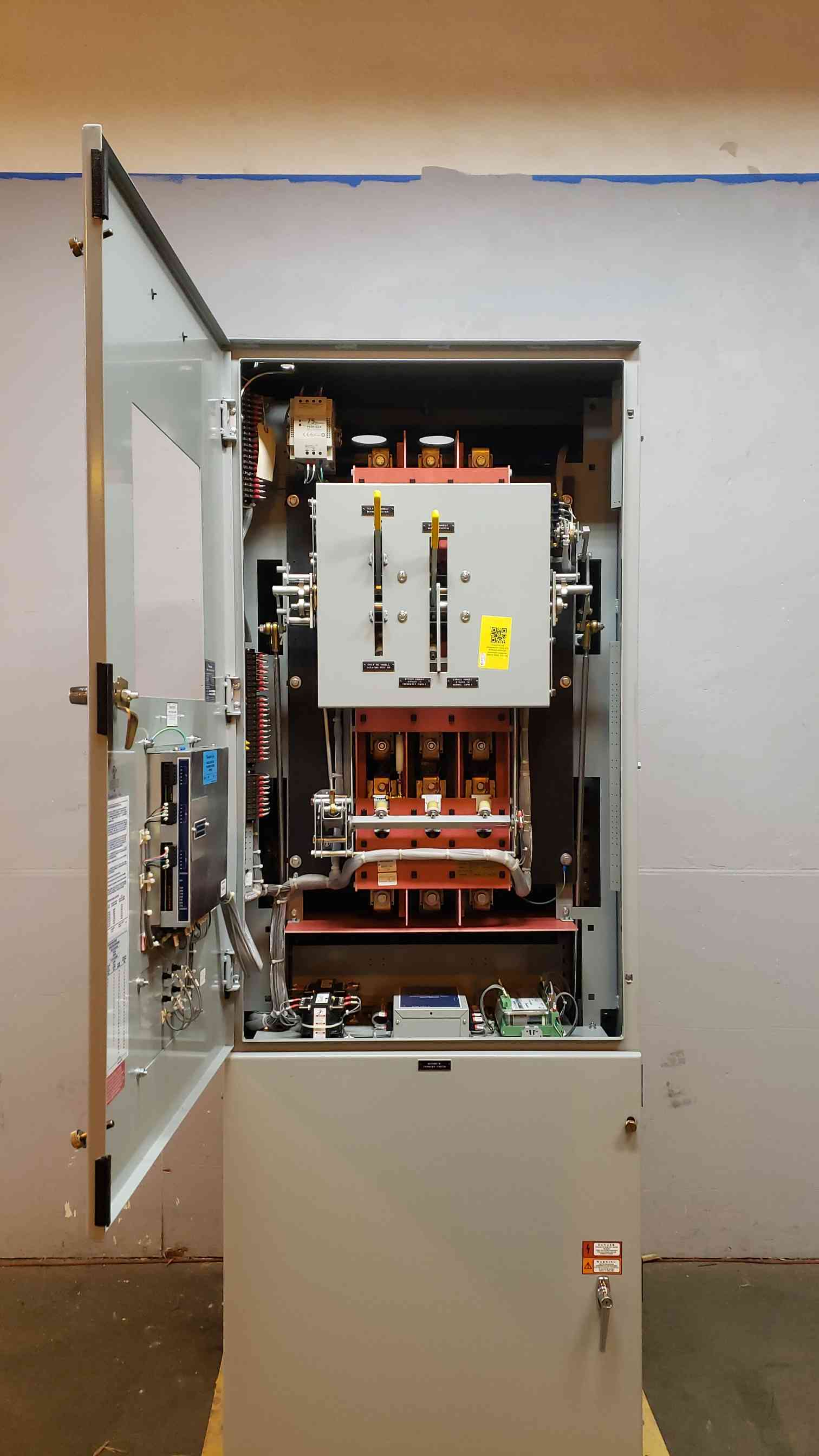 400 Amp. Russelectric #RTBDLB-4003CEF, Automatic Transfer Switch, 3 Phase, 3-Wire, 60 Hz, 480 V, 2010 - Image 4