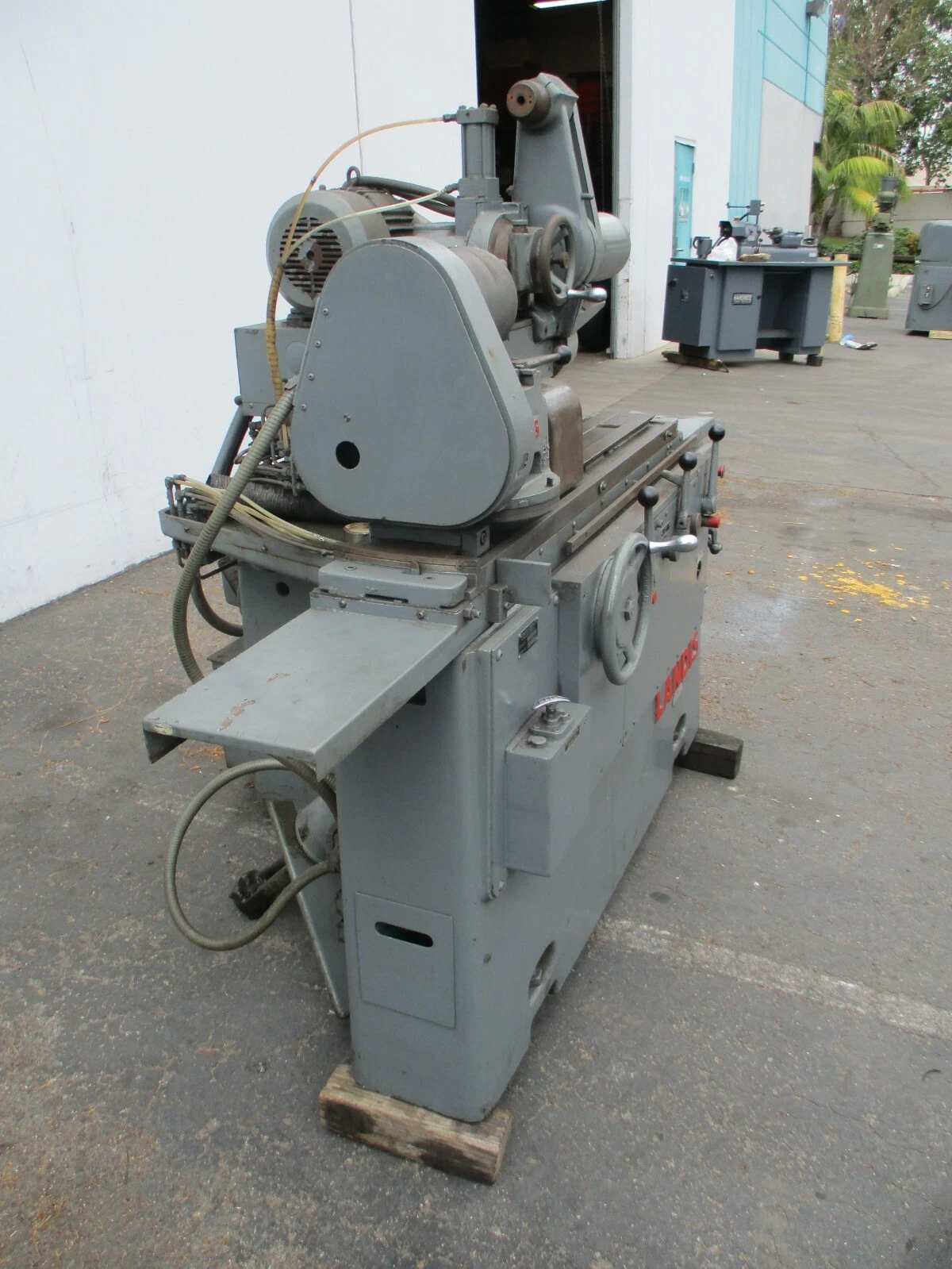 10" x 20" Landis #1R, Universal Cylindrical Grinder, 3 HP, 600 RPM, 12" grinding wheel diameter - Image 4