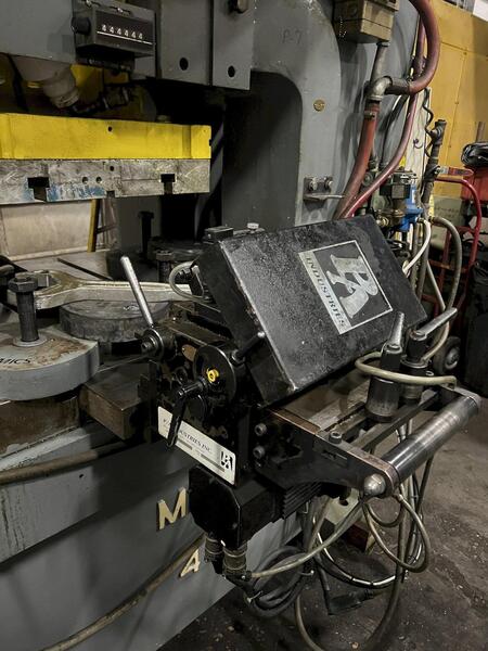 40 Ton, Minster #70-4A, Obi Press, 1.5" Str, 300 Spm, 3" slide adj, 14" Shut Height, air clutch & brake, dual - Image 4