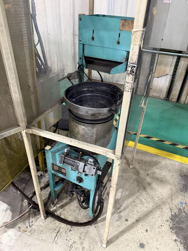 35 Kva Uto Chuo #S1-6-335U, Spot Welder, 20" throat, 480/240 Primary V., palm Control, w/ vibratory bowl, 1998 - Image 5