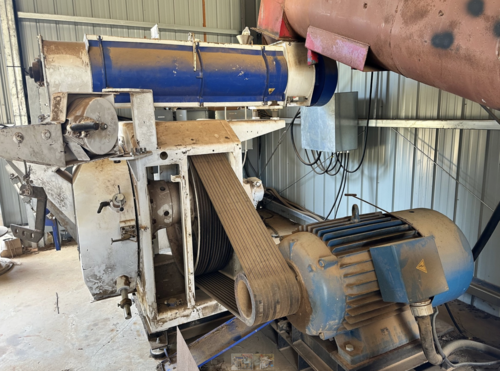 Buhler 500 HP Pellet Mill, Sedberry 125 HP Hammermill, 12" x 20' Screw Conveyor - Image 1