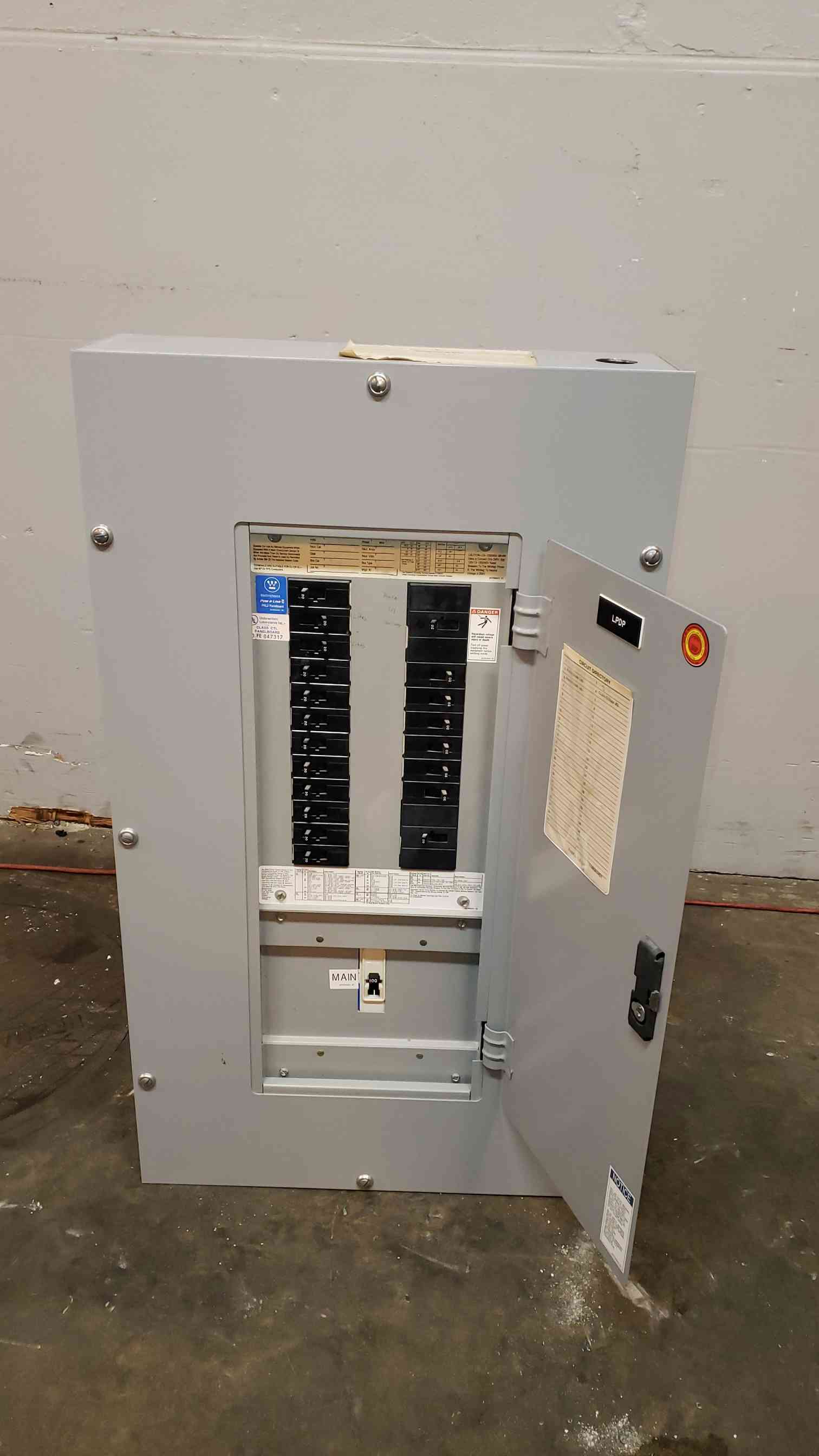 100 Amp. Westinghouse, PRL2, Panelboard w/Main & Breakers, (24) Circuit cap., 480Y/277 V - Image 1