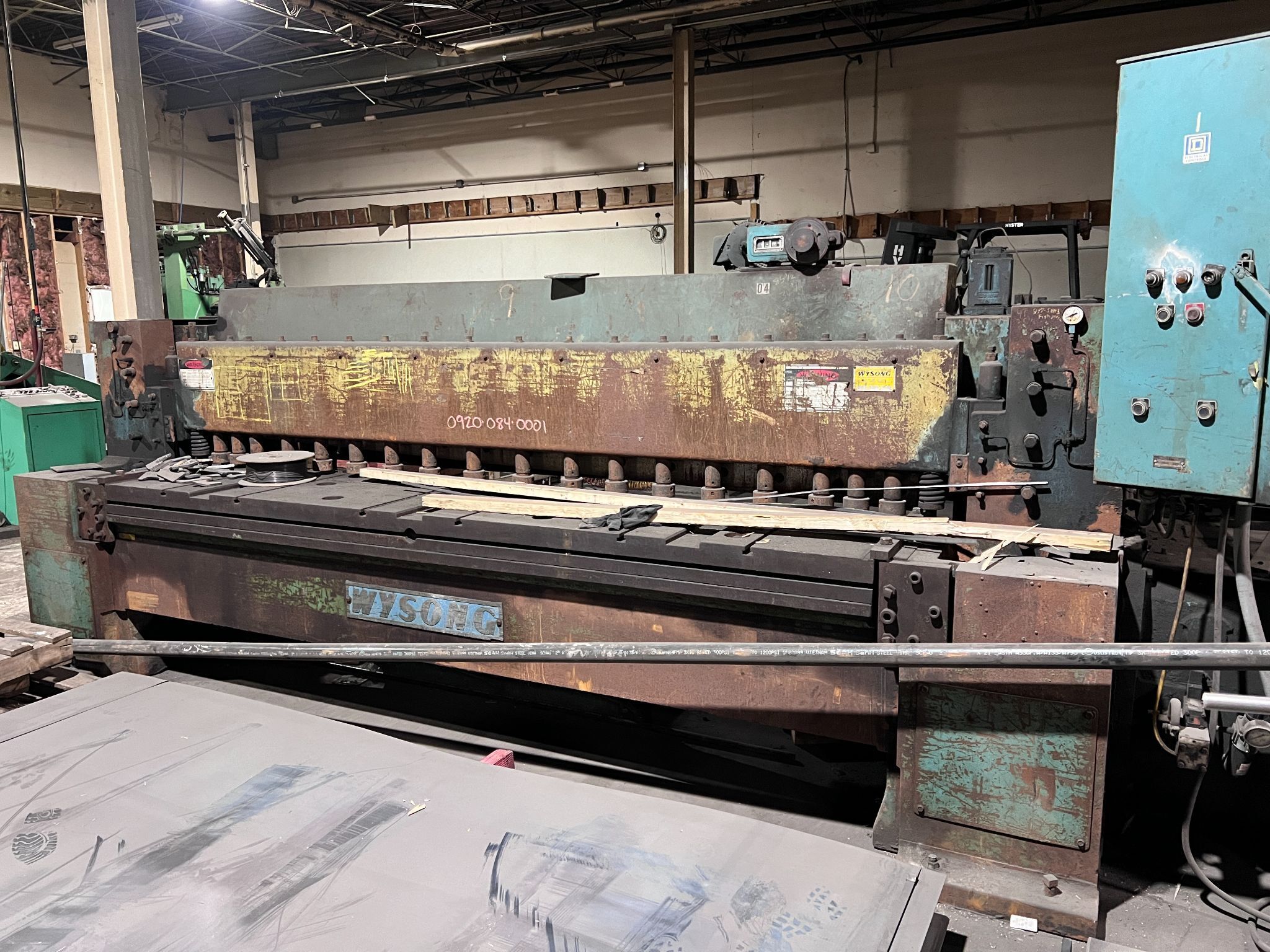 1/2" x 10' Wysong #1050, Mechanical Shear, 18 hold downs, AS-IS - Image 2